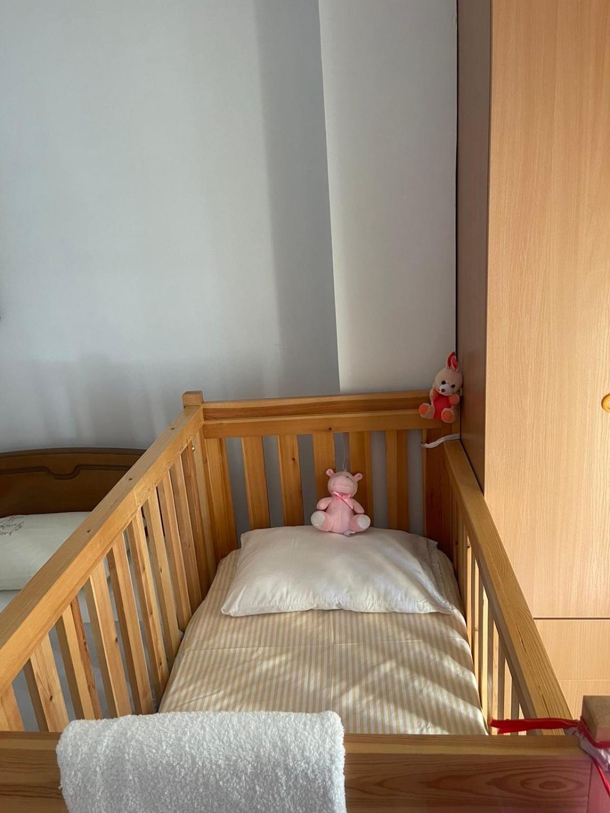Bright Apartment, Spacious Near The Center Trikala  Exterior photo